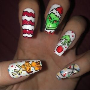 The Grinch inspired Christmas Press-On Nails